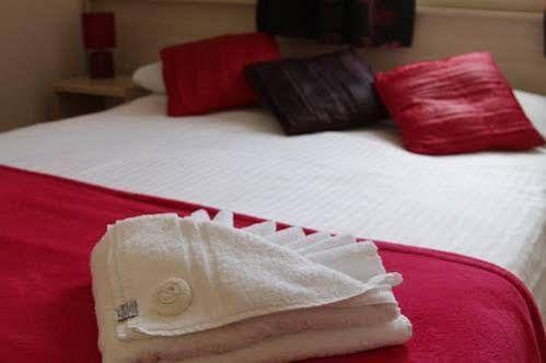The Melville Hotel - Central Location Блекпул Екстериор снимка