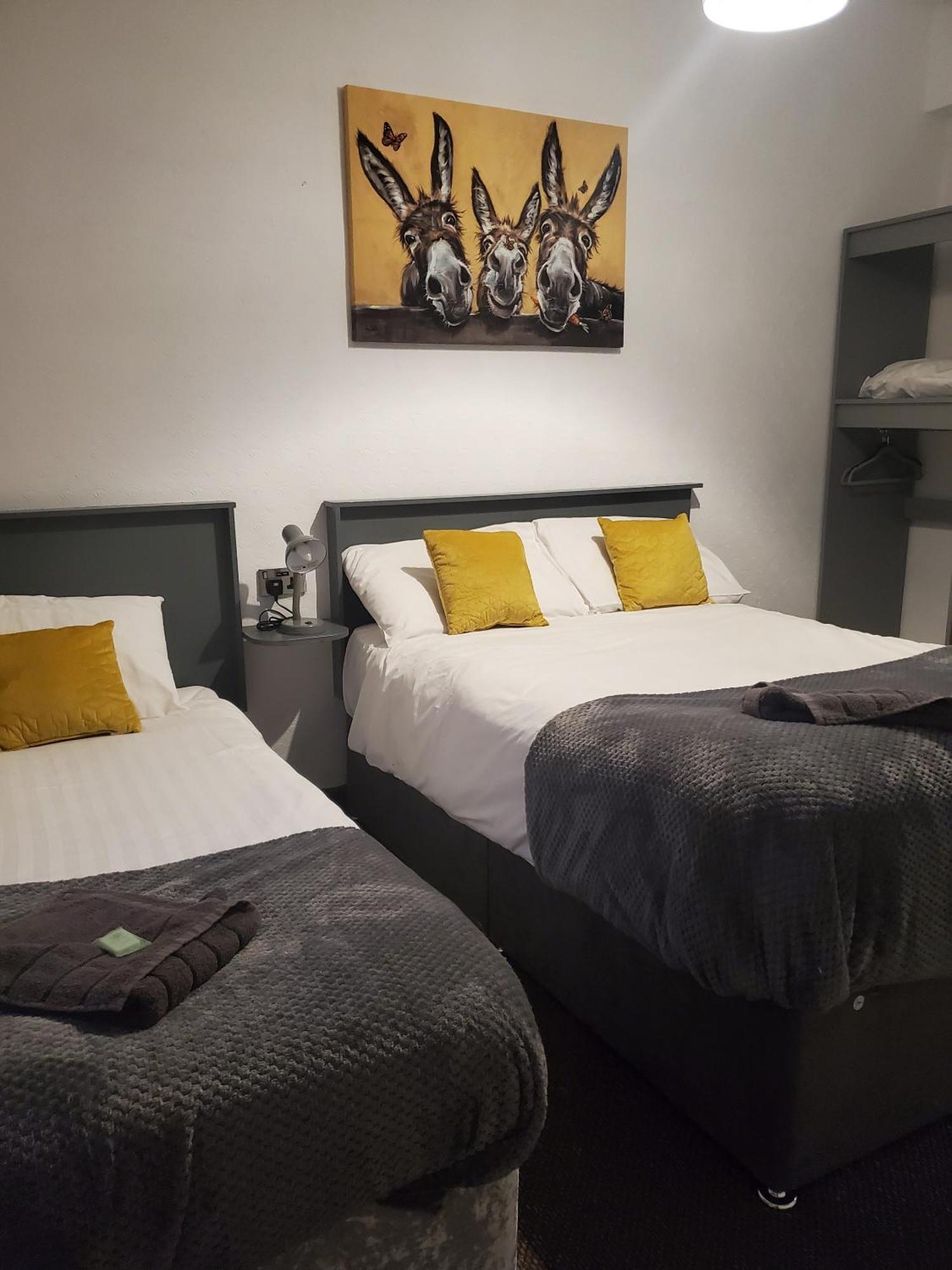 The Melville Hotel - Central Location Блекпул Екстериор снимка