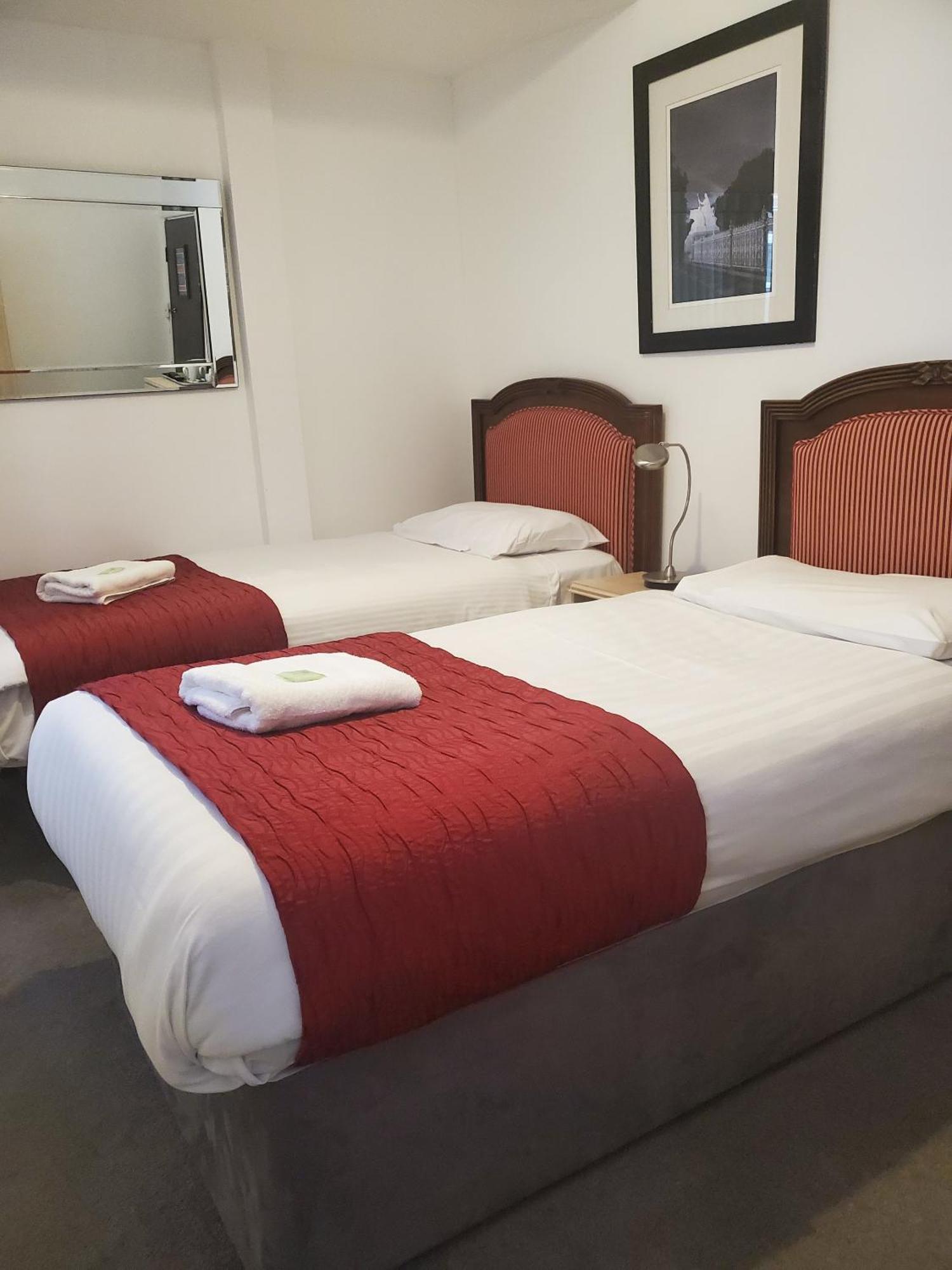 The Melville Hotel - Central Location Блекпул Екстериор снимка